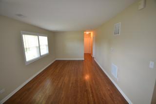 946 Honey Lake Rd, Hoffman Estates IL  60047-1248 exterior