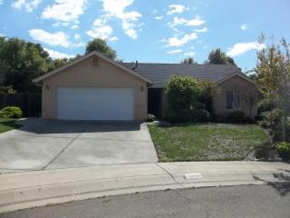 1251 Manatowa Ct, Redding, CA 96002-5060