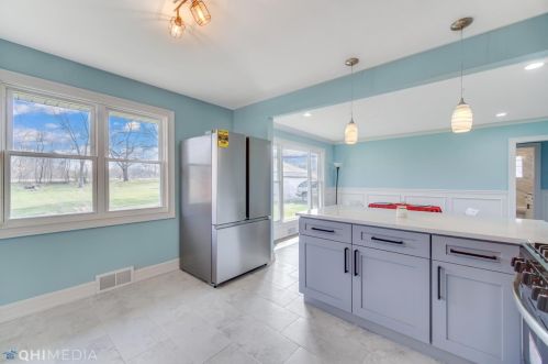 135 73rd Ave, Gary IN  46410-3657 exterior