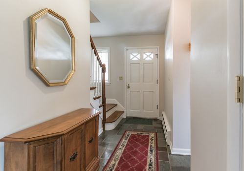 319 Burton Pl, Arlington Hts, IL 60005-2063