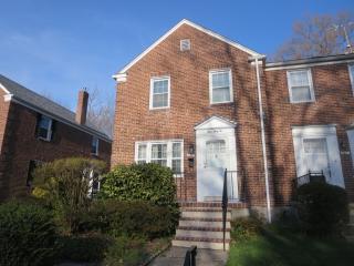 332 Stanmore Rd, Baltimore MD  21212-1137 exterior