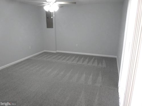 12322 Hollyhock Ct, Woodbridge VA  22192-2001 exterior