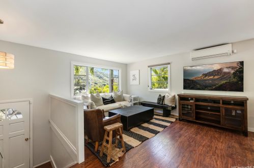 730 Ainapo St, Honolulu, HI 96825-1050