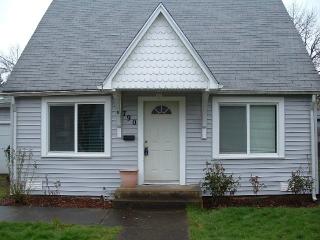 790 Rosemont Ave, Salem, OR 97304-3922