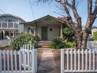 318 Park Ave, Capitola, CA 95010-3710