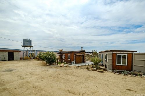 9223 Star Trl, Morongo Valley, CA 92256-9275