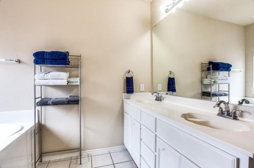 9613 Minton Dr, Fort Worth TX  76108-3888 exterior