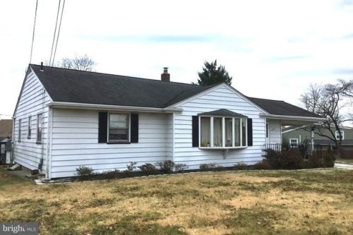400 Oak St, Florence, NJ 08518-2112