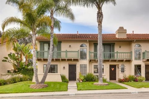 6957 Batiquitos Dr, Carlsbad, CA 92011-3919