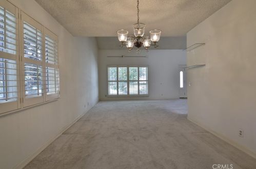 11476 Culebra St, Cypress CA 90630-5340 exterior