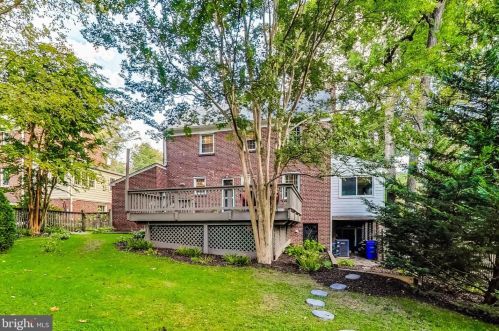 1506 Live Oak Dr, Silver Spring MD 20910-1543 exterior