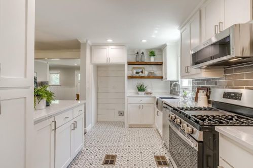 6104 Locke Ave, Fort Worth TX  76116-4635 exterior