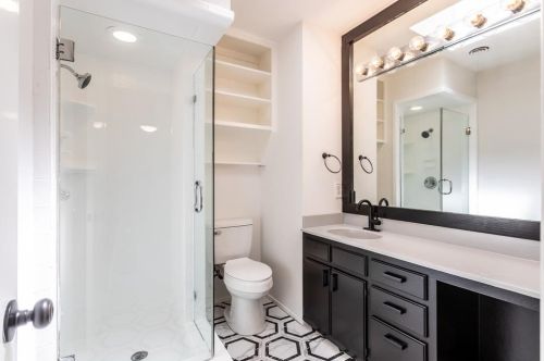 1705 Glen Alta Dr, Irving TX  75061-2306 exterior