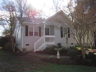 404 Sproles Ave, Greenwood, SC 29649-3106