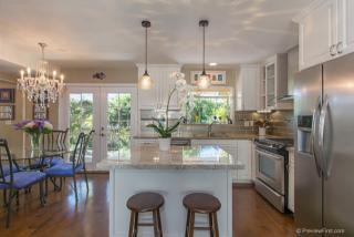 1014 Laguna Dr, Carlsbad, CA 92008-1870