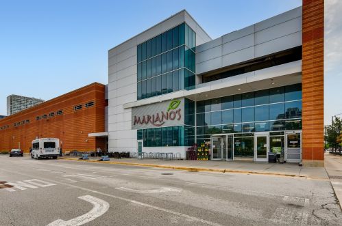 1600 Indiana Ave, Chicago IL  60616-1327 exterior