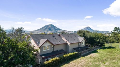 1701 Fixlini St, San Luis Obispo, CA 93401-3026