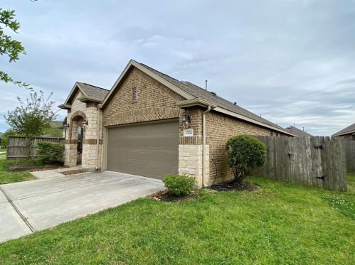 2274 Oak Circle Dr, Conroe TX  77301-3181 exterior
