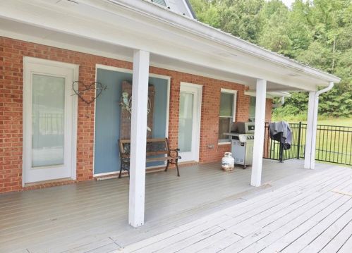 3230 Brockton Rd, Jefferson GA  30549-3330 exterior