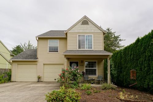 21330 Sayre Dr, Aurora, OR 97002-9207