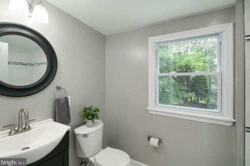 505 Strawbridge Ave, Camden NJ  08108-1814 exterior