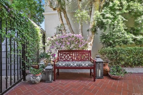 4 Campanero, Irvine CA  92620-1821 exterior