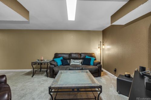 4852 Tower Way, Aurora CO 80015-3208 exterior