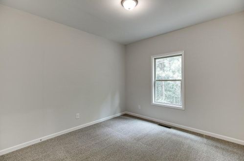 601 Lakeview Bnd Cir, Jefferson GA  30549-7061 exterior