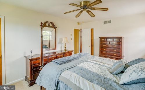 852 Wayside Ln, Haddonfield NJ 08033-1047 exterior