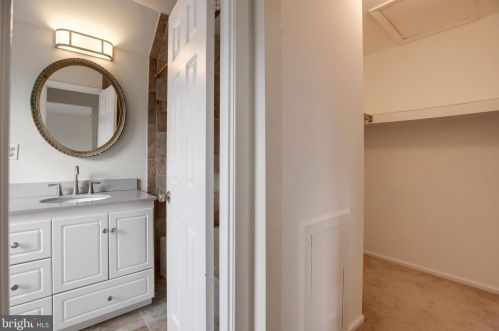 7 Grace Church Ct, Silver Spring MD  20910-2161 exterior