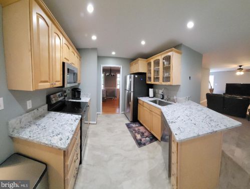 10418 Chesterwood Dr, Spotsylvania, VA 22553-1670