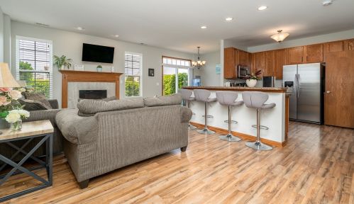 25000 Clare Cir, Wilton Center, IL 60442-1436