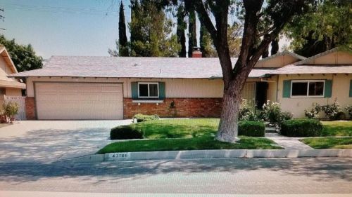 43900 Fenner Ave, Lancaster, CA 93536-5807