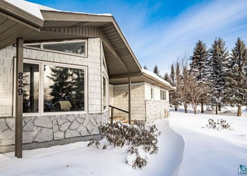 829 Cherie Ln, Duluth, MN 55803-2172