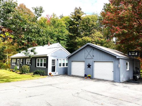 144 Bradford Rd, Henniker, NH 03242-3069