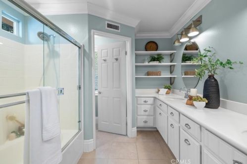 46 Danbury Ln, Irvine CA  92618-3972 exterior