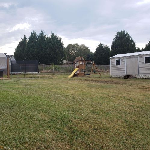 597 Silver Bell Rd, Jefferson GA  30549-0712 exterior