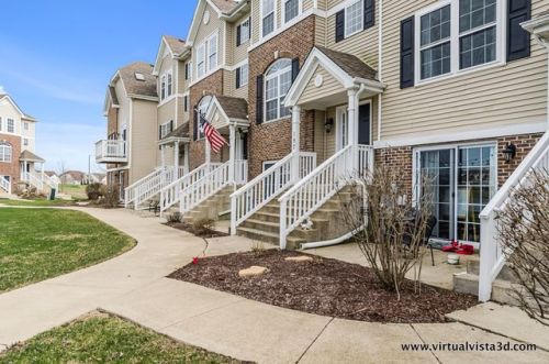 157 Lakeshore Dr, Oswego, IL 60543-5107