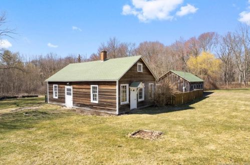 94 Roast Meat Hill Rd, Deep River CT  06419-1451 exterior