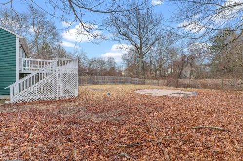 8 Clay St, Hopkinton RI  02804-1602 exterior