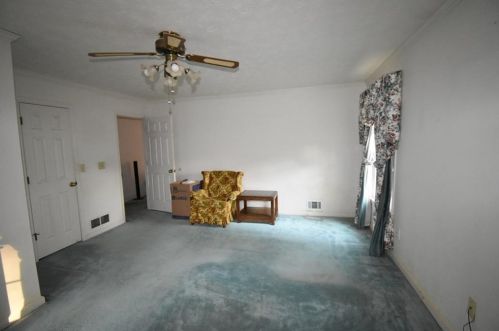 112 Hayes Cir, Rex GA 30273-1543 exterior