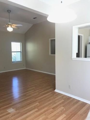 811 Annie St, Austin, TX 78704-4156