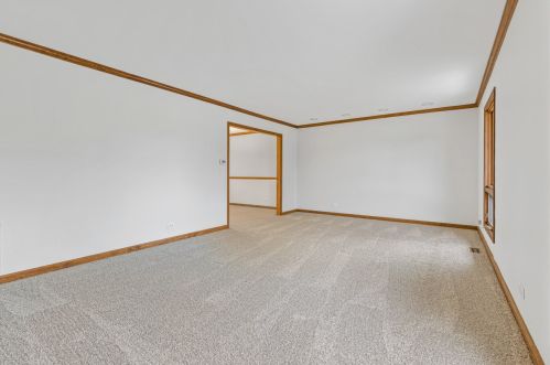 491 Franklin Ln, Elk Grove Vlg, IL 60007-2711