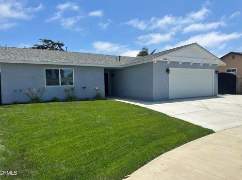 1024 Denver Pl, Oxnard, CA 93033-5539
