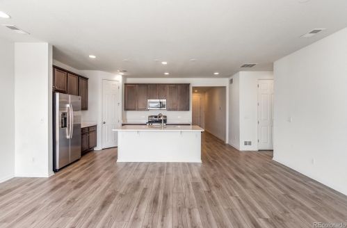 10573 Yosemite St, Henderson CO 80640 exterior