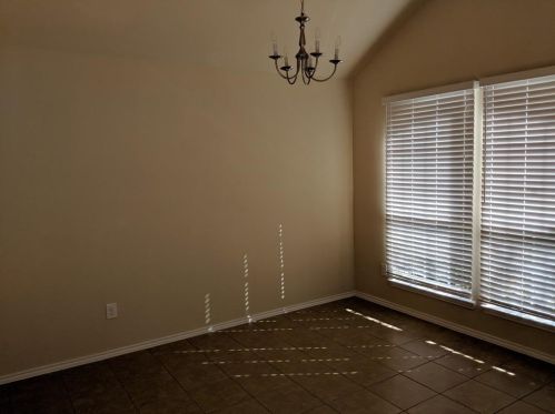 2562 Riverway Dr, Conroe TX  77304-2931 exterior