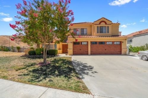 3076 Prado Ln, Colton, CA 92324-9794