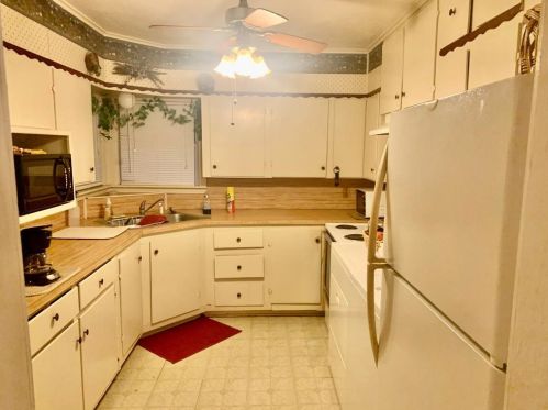 301 8 St, Nocona TX 76255-2903 exterior