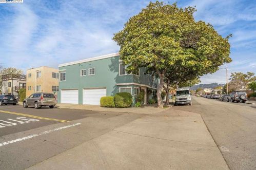 1135 Page St, Berkeley, CA 94702-1044