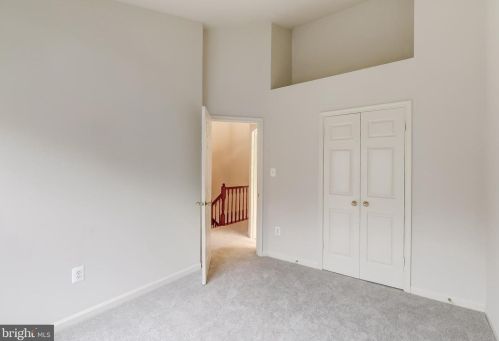 8731 Stone Hl Pl, Springfield VA  22153-1718 exterior